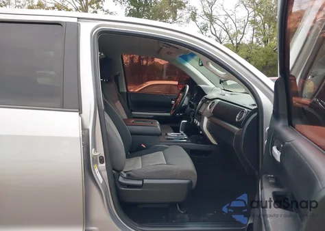 2017 Toyota Tundra Sr5 4.6L V8 from USA, damaged, VIN 5TFEM5F15HX113999